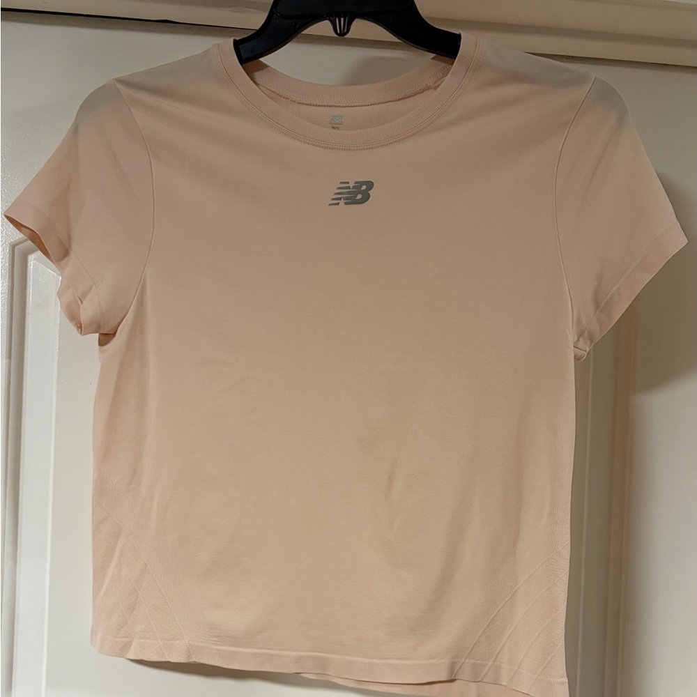 NWOT New Balance Women's SE Poly Knit Tee Rosewater - Size M
